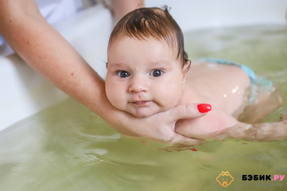 Польза купаний для грудного ребенка
